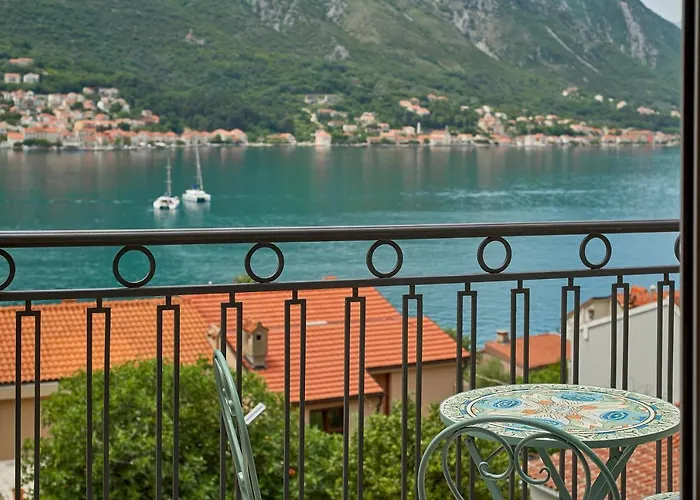 2Montenegro Limeta Apartments With Pool